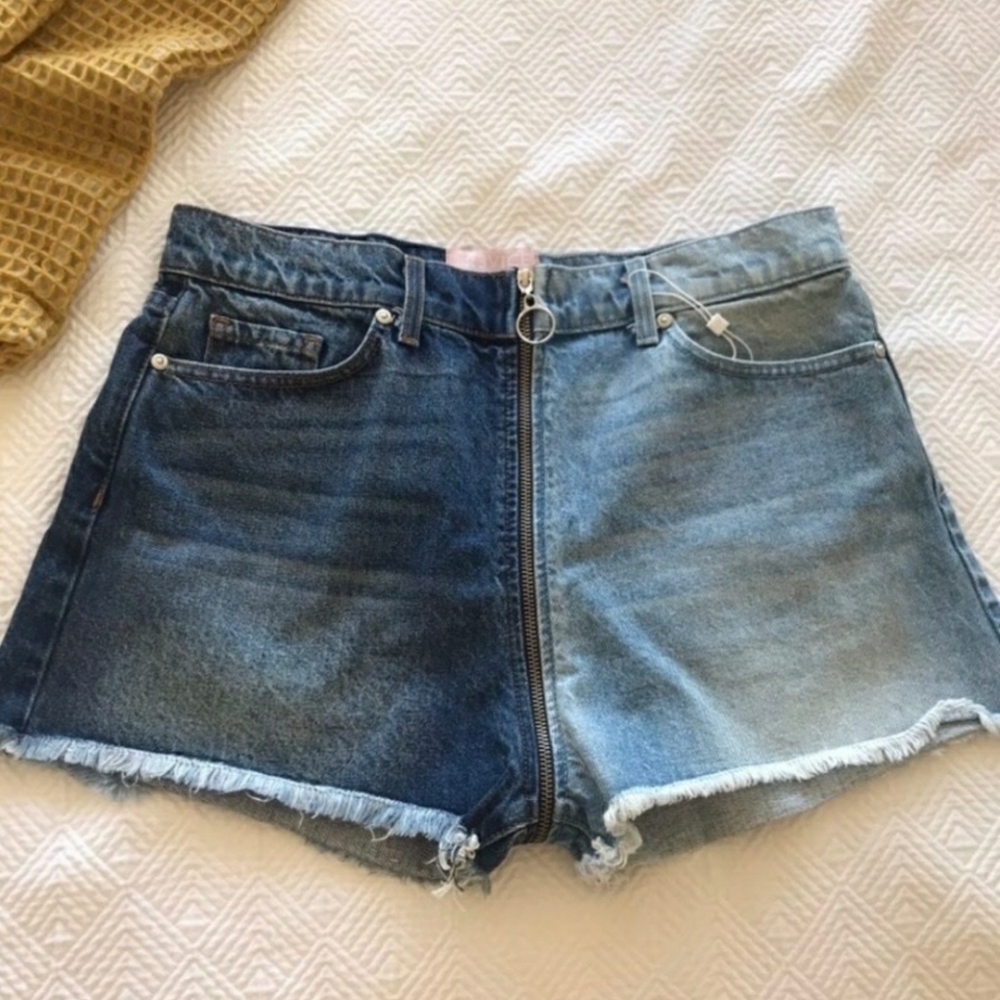 REVICE Denim Zipper Shorts